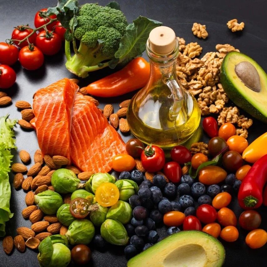谨慎“跟风养生”！Omega-3、生酮饮食、禁糖等营养宣传需辩证对待